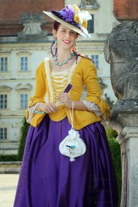 obrázek k akci Půjčovna historických oděvů na zámku Valtice