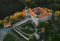 obrázek k akci Pohádková prohlídka aneb dobrodružné pátrání za českými pohádkami na zámku Mníšku pod Brdy