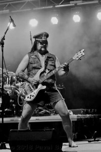 obrázek k akci Lemmy-forever Gauneři a Motörreptile Motörhead revival